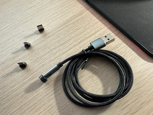 USB-C/Micro-USB/Lightning Ladekabel mit Magentverbindung